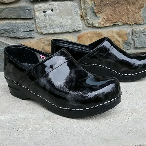 sanita patent leather clogs